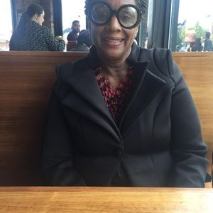 Meet your Posher, Calvita